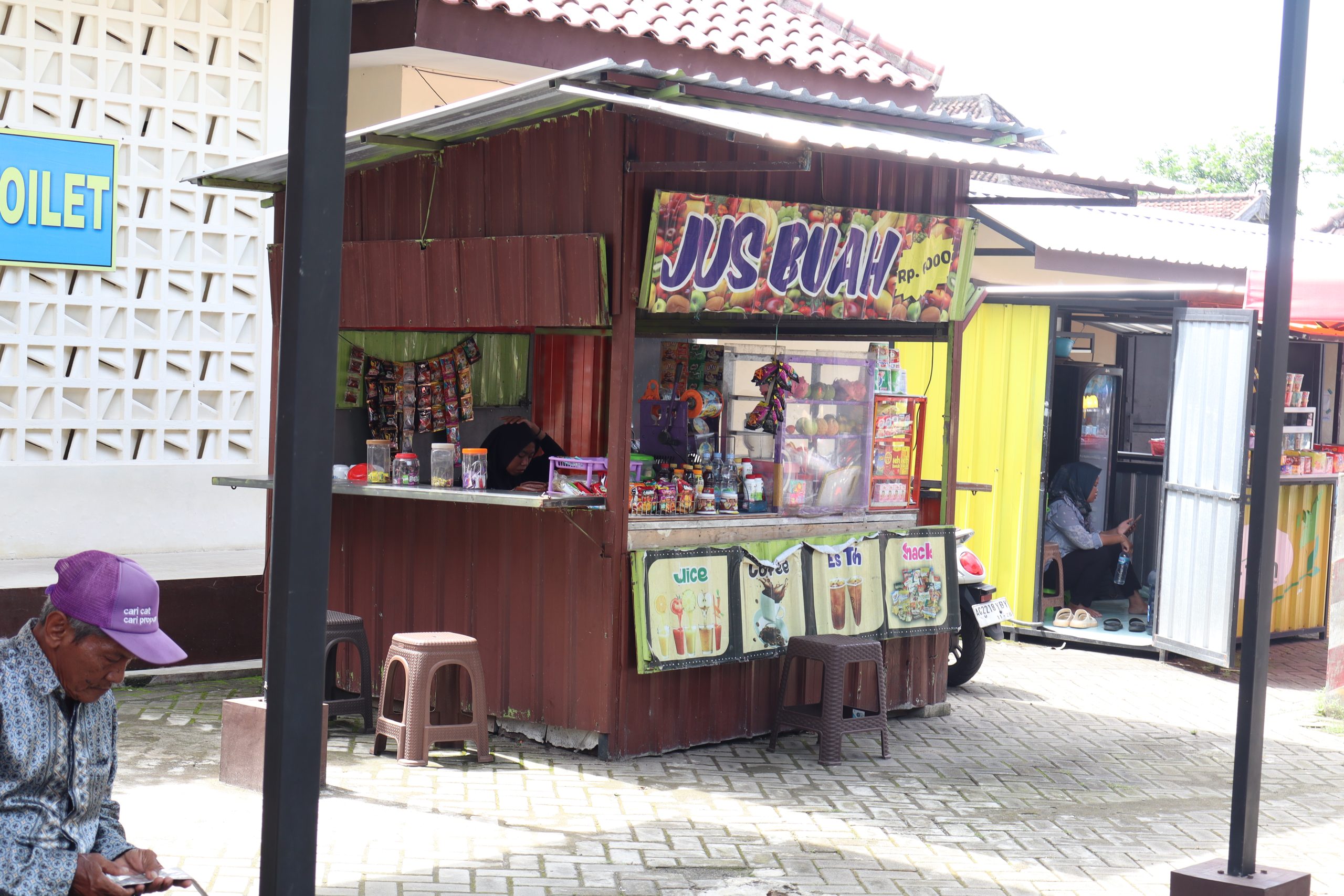 Stand Container 1